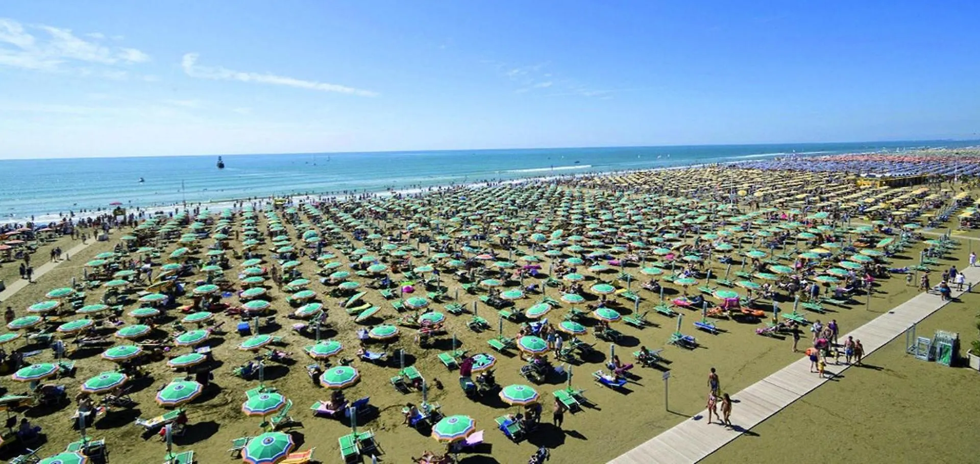 Enjoy Your Holidays From This Magnificent Terrace Bibione